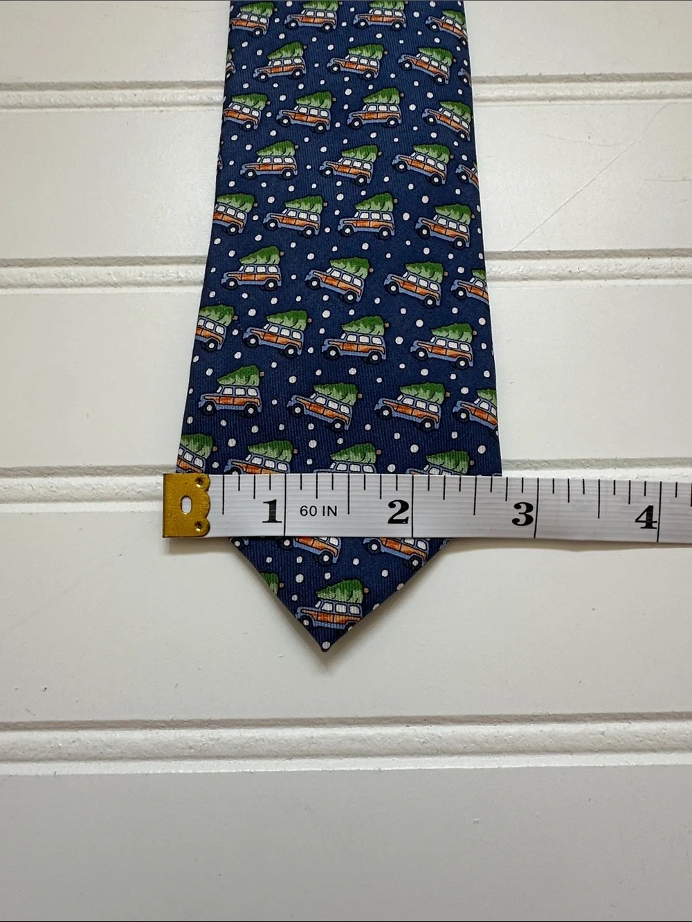 Vineyard Vines Blue Christmas Tie